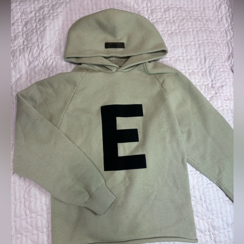 essential knit hoodie